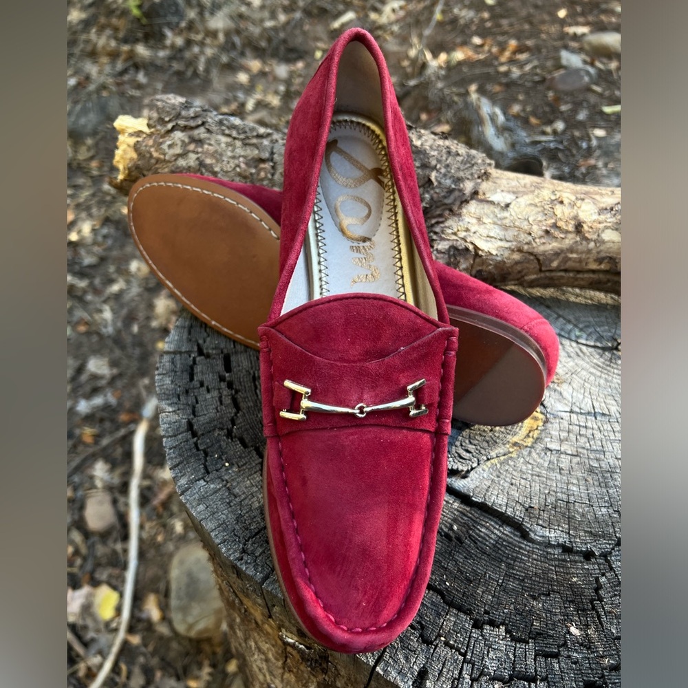 Sam Edelman ‘Talia’ Cranberry Suede Gold Tone Horse Bit Loafers Women’s Size 9M